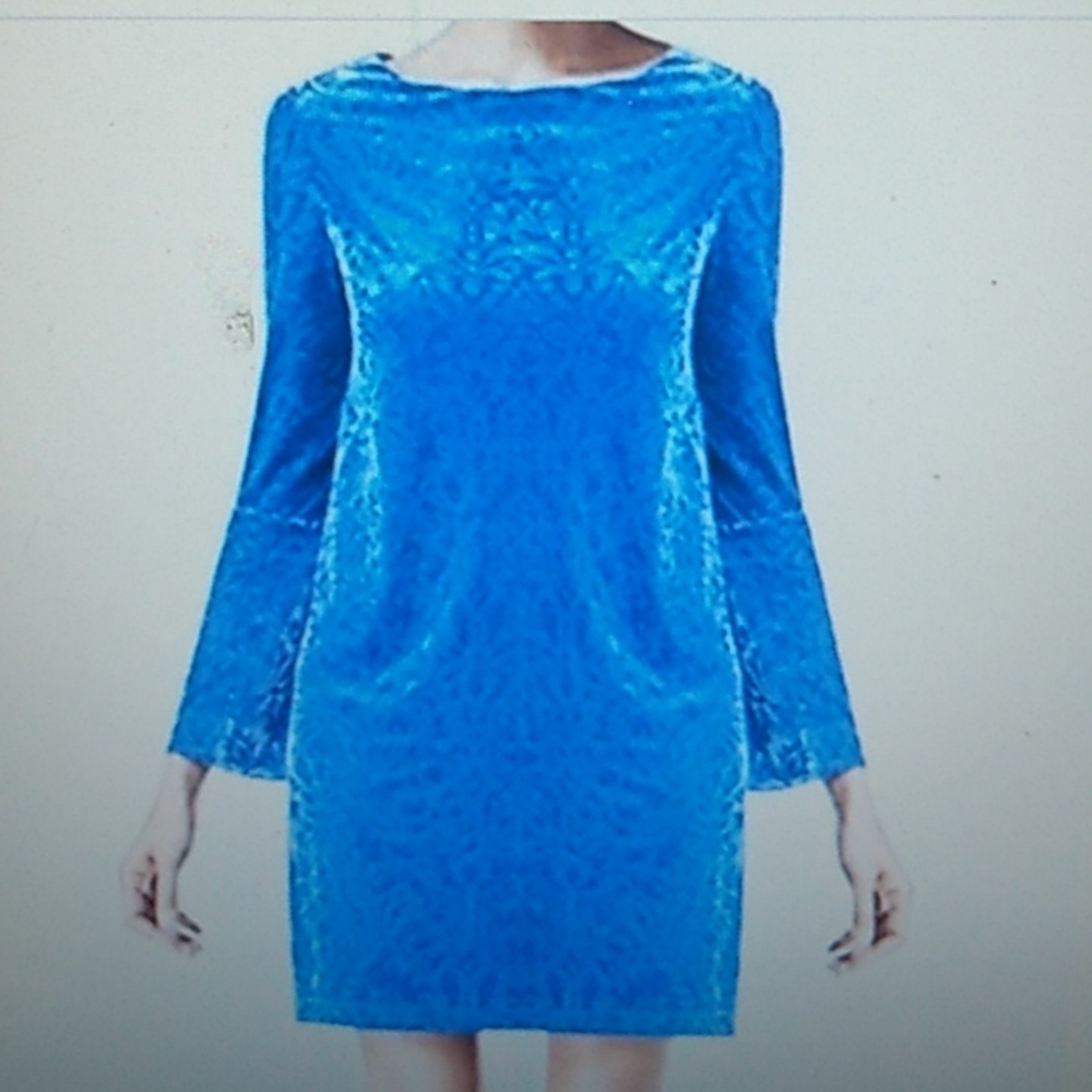Eci Burnout Velvet Slight Bell Sleeve Stretchy Dress Royal Blue Back Keyhole